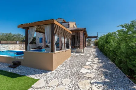 Villa Stella del Lago - Zadar, Dalmatia