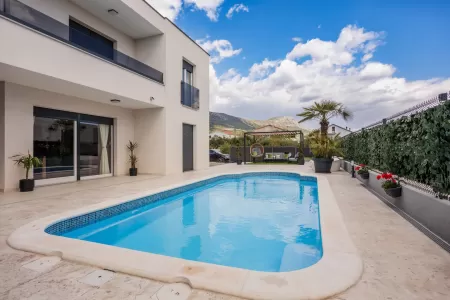 Villa Sunlux - Split, Dalmatia