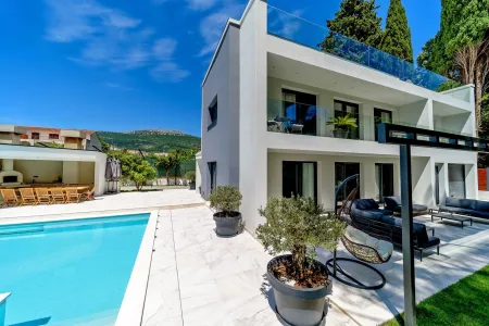Villa Velvet Bourbon - Split, Dalmatia