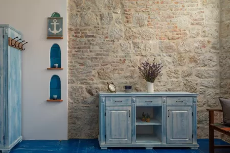 Vila Vis Lighthouse - Vis, Hrvatski otoci