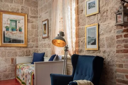 Vila Vis Lighthouse - Vis, Hrvatski otoci