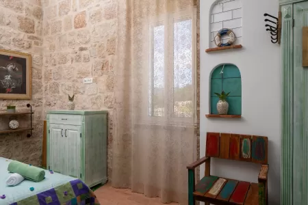 Vila Vis Lighthouse - Vis, Hrvatski otoci