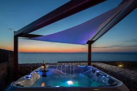 Vila Vis Lighthouse - Vis, Hrvatski otoci