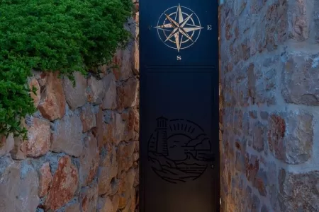 Vila Vis Lighthouse - Vis, Hrvatski otoci