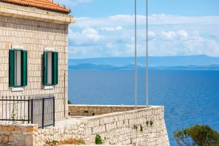 Vila Vis Lighthouse - Vis, Hrvatski otoci