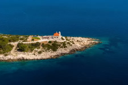 Vila Vis Lighthouse - Vis, Hrvatski otoci
