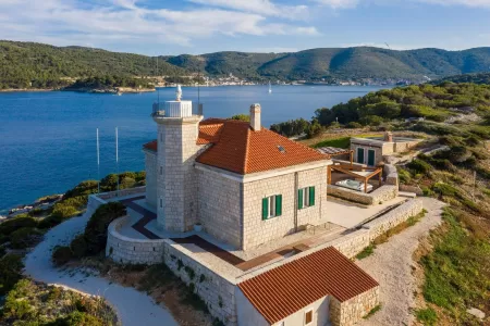 Villa Vis Lighthouse - Vis, Islands