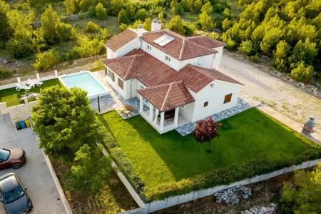 Villa Whitestone - Šibenik, Dalmatia