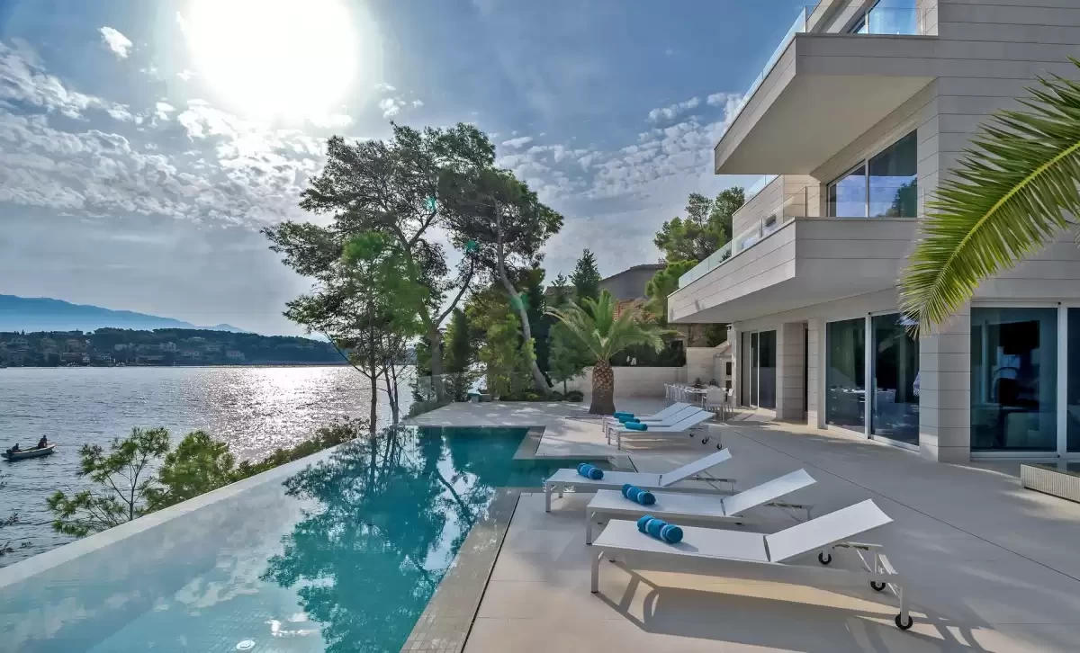Rent a Villa in Croatia for 12 People - Our Top Selection