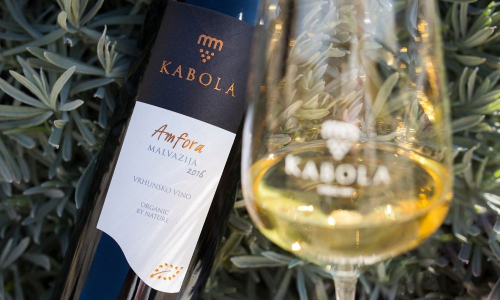 Malvasia Amphora Kabola Wine