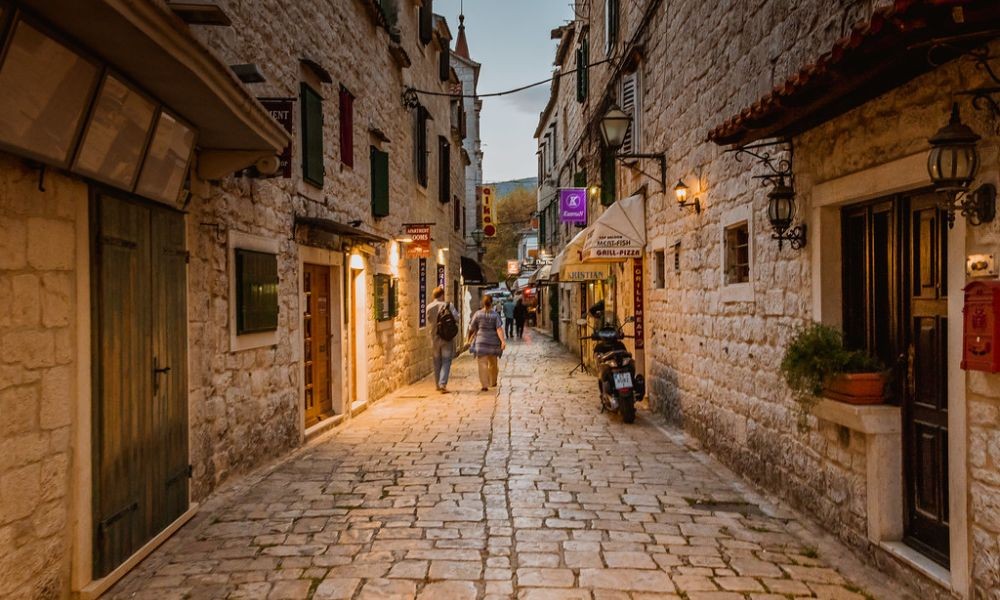 schöne Altstadt von Trogir in Kroatien - Adriatic Luxury Villas