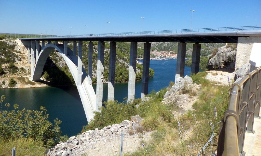 Bumgee Jumping from Sibenik Bridge - Adriatic Luxury Villas