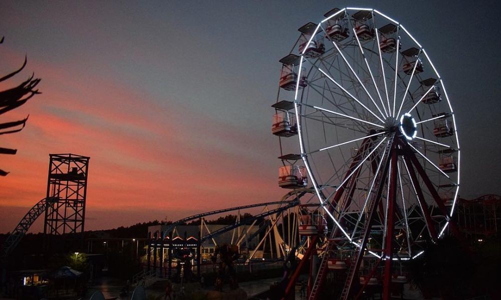 Adria Eye Ferries Wheel in Fun Park Biograd - Adriatic Luxury Villas