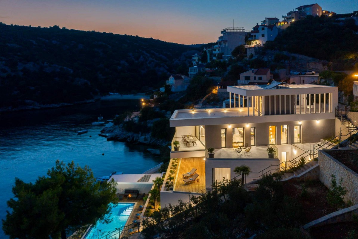 Villa Extravaganza - Adriatic Luxury Villas