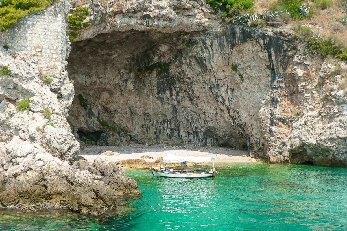 Betina Cave Dubrovnik