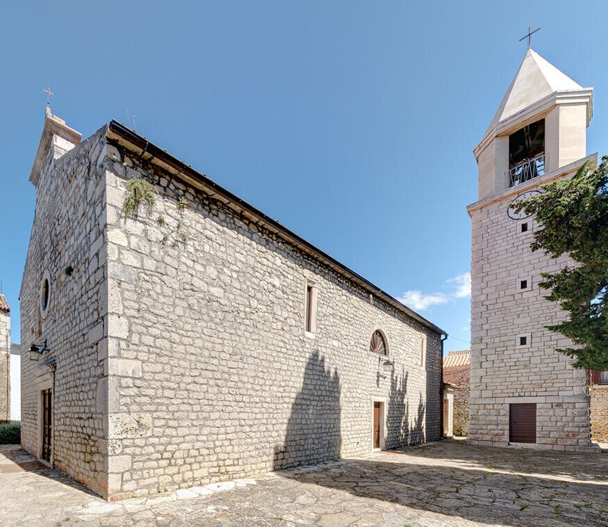 In Sukosan finden Sie viele informationen über Ferienwohnung, pensionen. Hier in Zadar, Kroatien ist das die größte Marina Dalmacija.