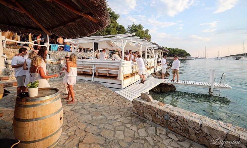 Laganini Bar Hvar - Adriatic Luxury Villas