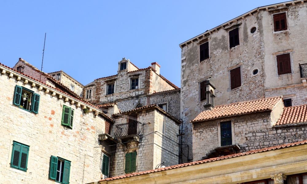 Altstadt von Šibenik - Unesco Stadt in Kroatien, Dalmatien mit Hotel.