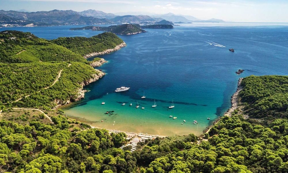 Šunj beach, Lopud Island - Sakarun beach Dugi Otok Island - Kroatien bietet die schönsten Strände und hotels für den Urlaub auf den Inseln im Süden - Insel Lopud. In der Nähe sind auch FKK Sanstrand, Lopar.
