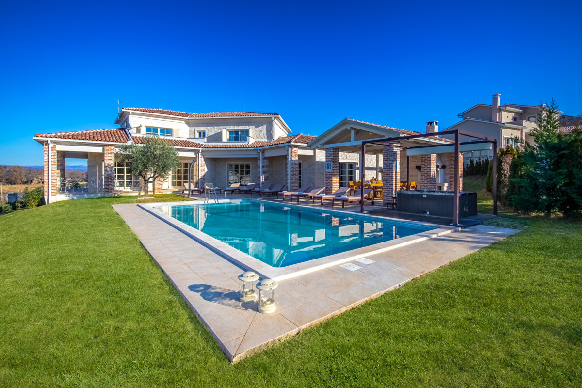 Hrvatska, Puno luksuznih villa uz more, dalmacija,  dubrovnik. Hrvatska ima villa.