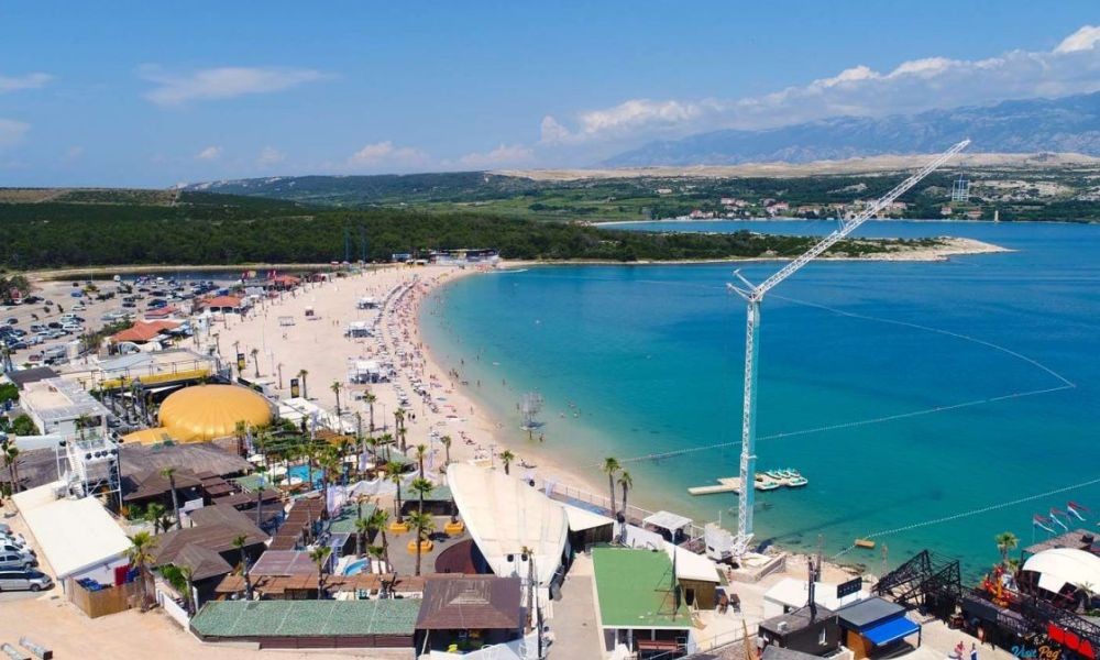 Zrće Beach Pag Island - Sakarun beach Dugi Otok Island - Kroatien bietet die schönsten Strände und hotels für den Urlaub auf den Inseln im Süden. In der Nähe sind auch FKK Sanstrand.